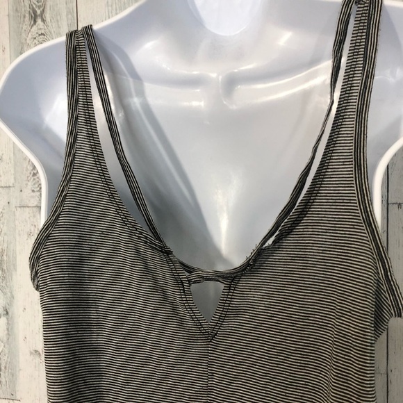 Balance Collection Criss Cross Back Tank Top Small - Picture 3 of 8